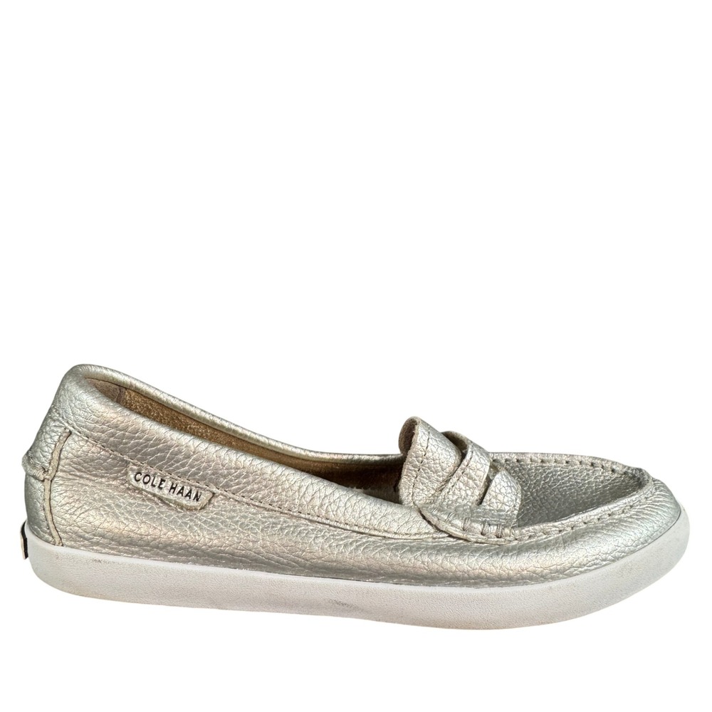 Cole Haan Pinch Maine Classic Grand OS Metallic Silver Leather Loafers Women 5